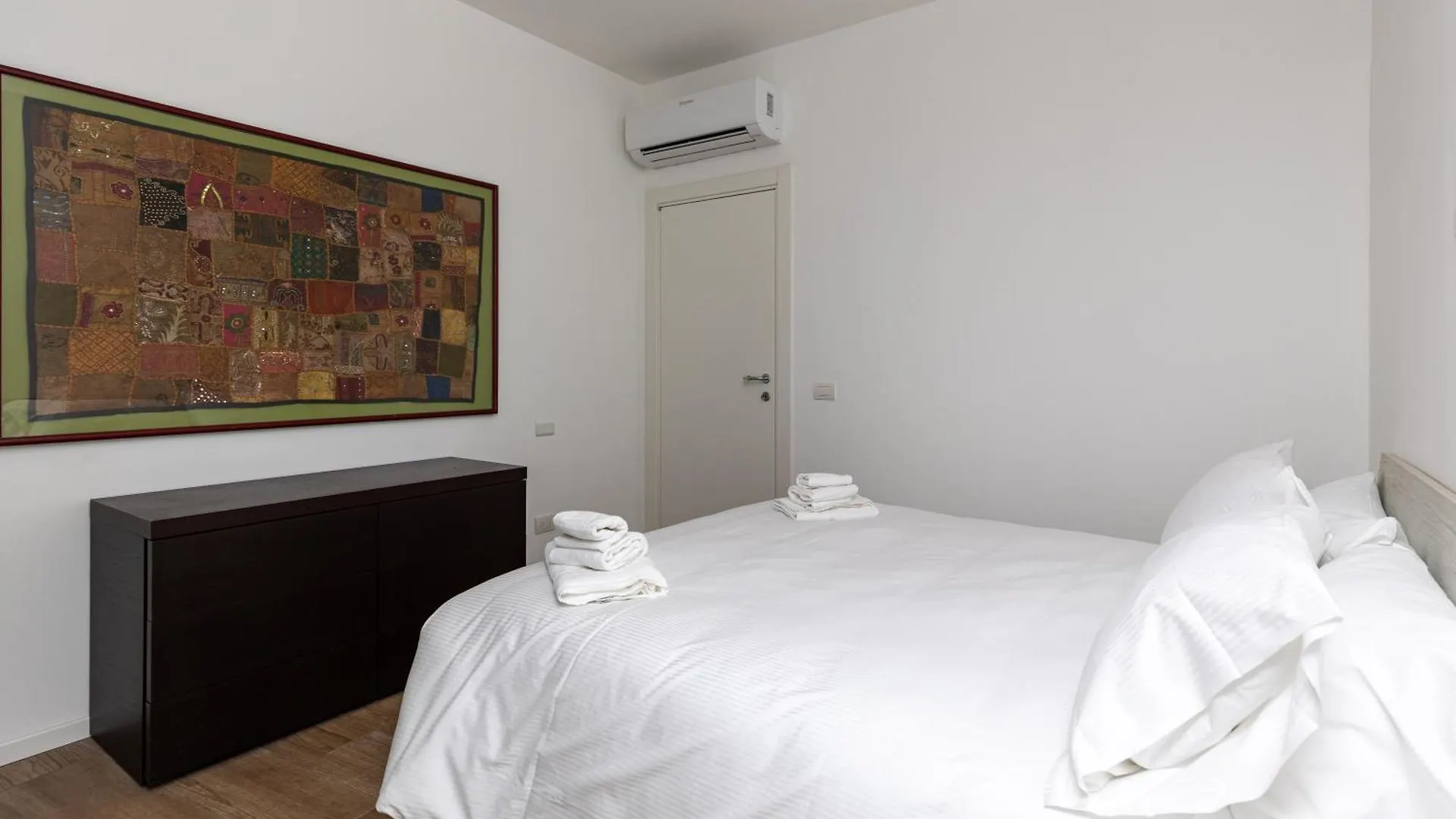 Apartamento Piazza Del Lago Suites Menaggio Itália