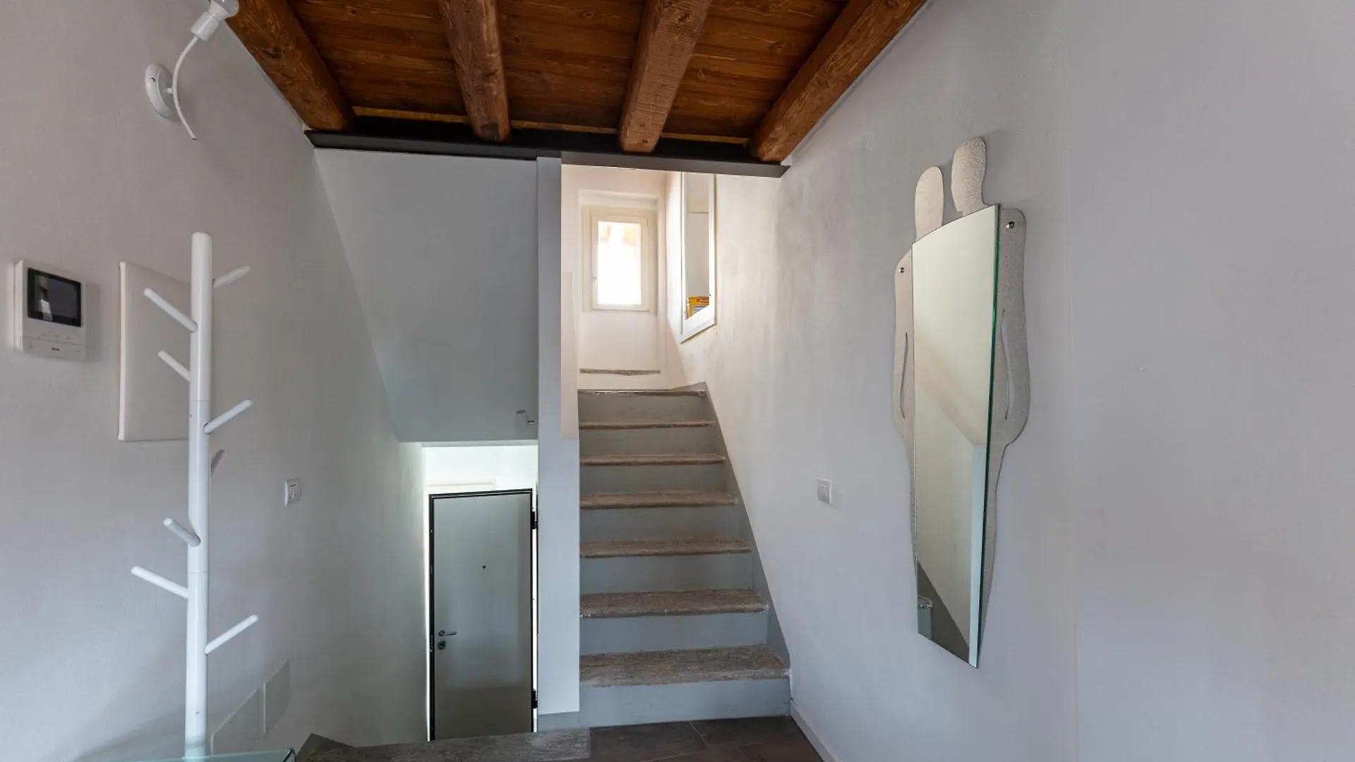 Piazza Del Lago Suites Menaggio 0*,  Itália