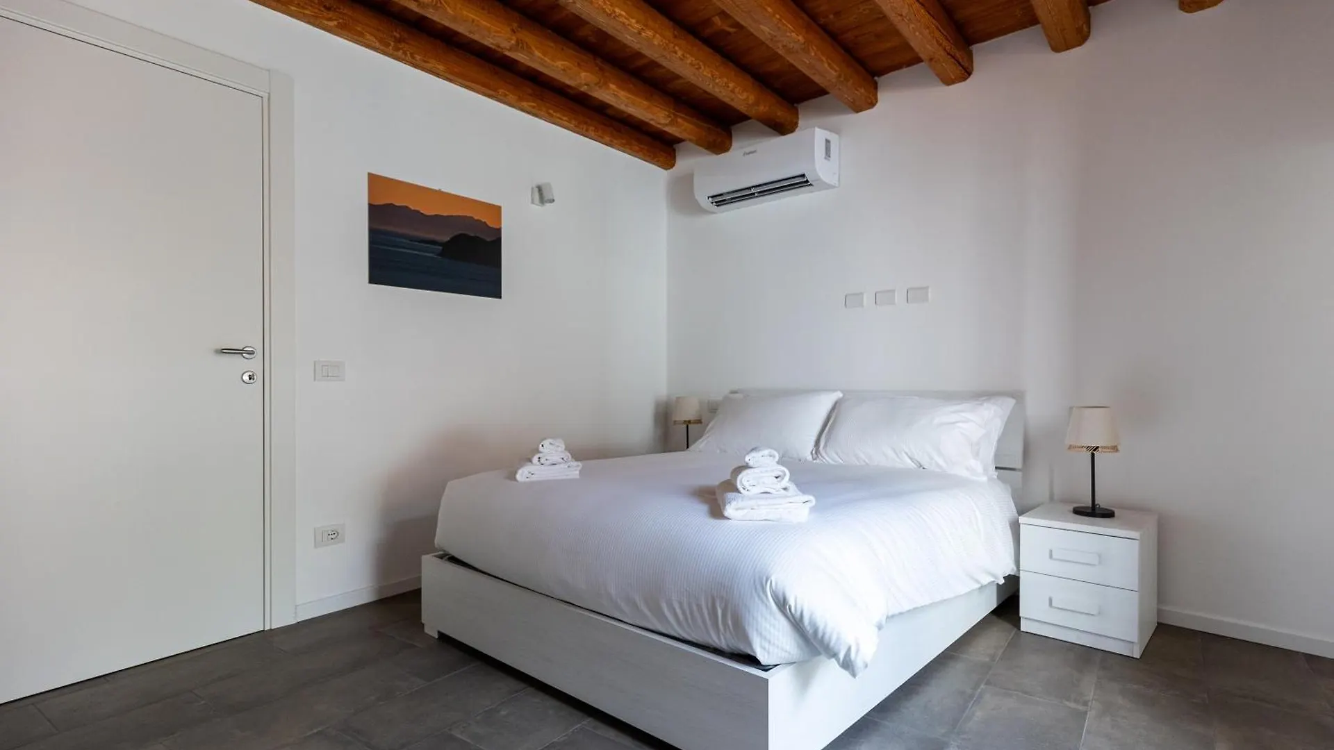 Piazza Del Lago Suites Menaggio