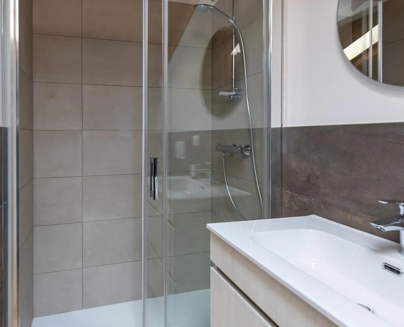 Piazza Del Lago Suites 메나지오